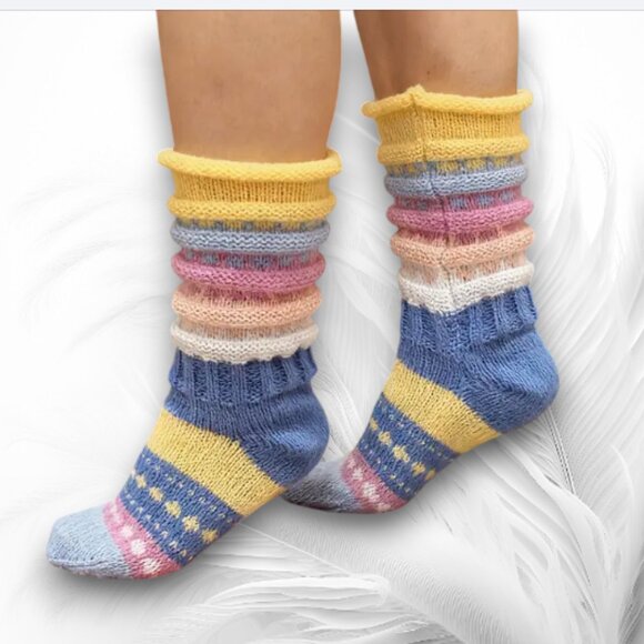 Cozy Striped Colorful Knit Socks  Wool Socks Retro 80s Slouch Style - Picture 1 of 4